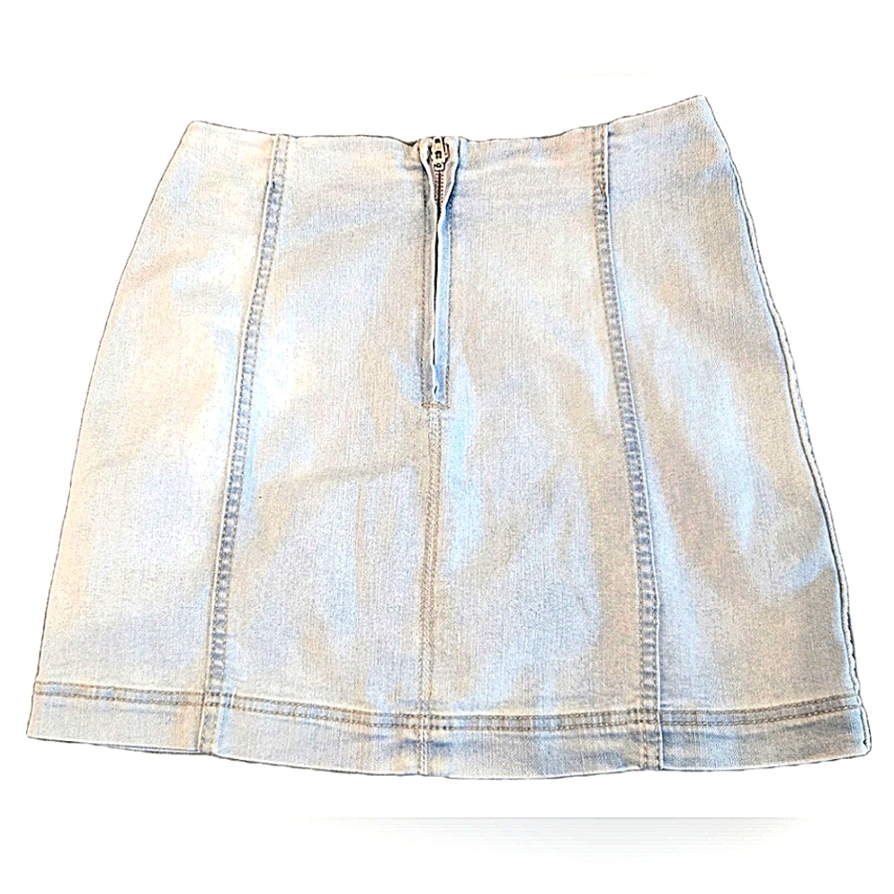 Wild Fable Light Wash Denim Mini Skirt Size 4